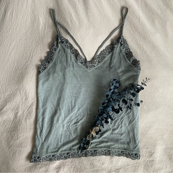 American Eagle / Lace Cami - Picture 1 of 5